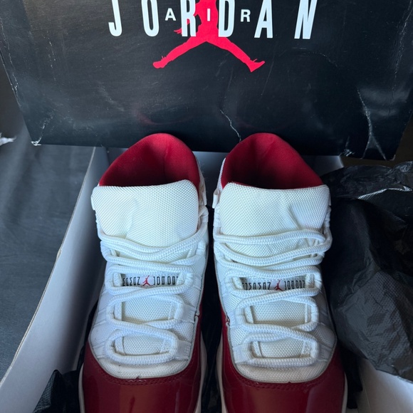 Jordan 11 cherry - Picture 6 of 6